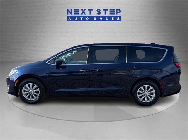 used 2020 Chrysler Pacifica car, priced at $15,495