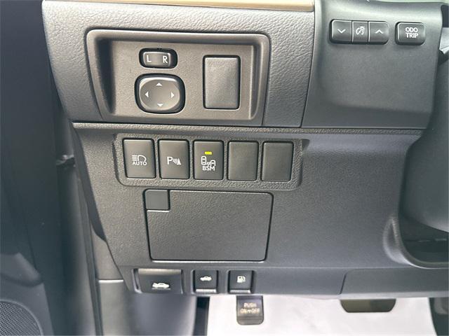 used 2016 Lexus ES 350 car, priced at $15,988