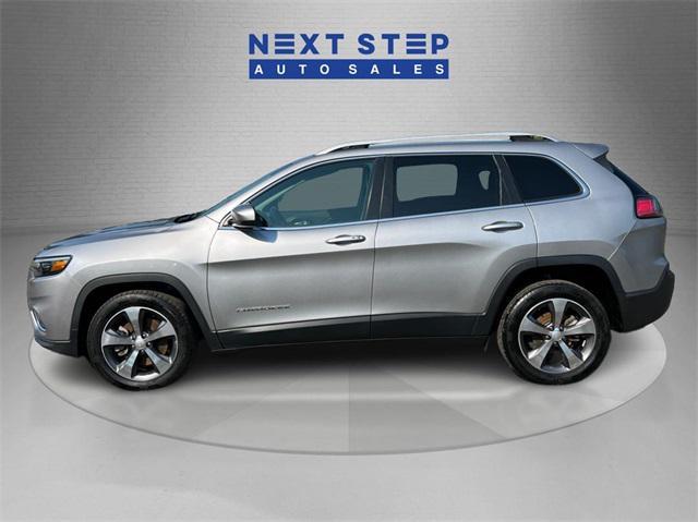 used 2019 Jeep Cherokee car, priced at $15,495