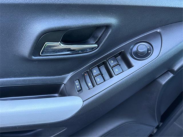 used 2021 Chevrolet Trax car, priced at $12,488