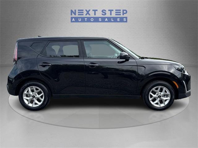 used 2025 Kia Soul car, priced at $15,998