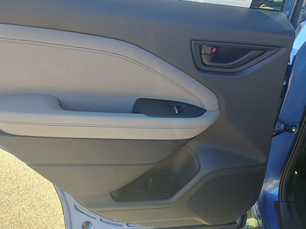 new 2025 Subaru Forester Hybrid car, priced at $36,818