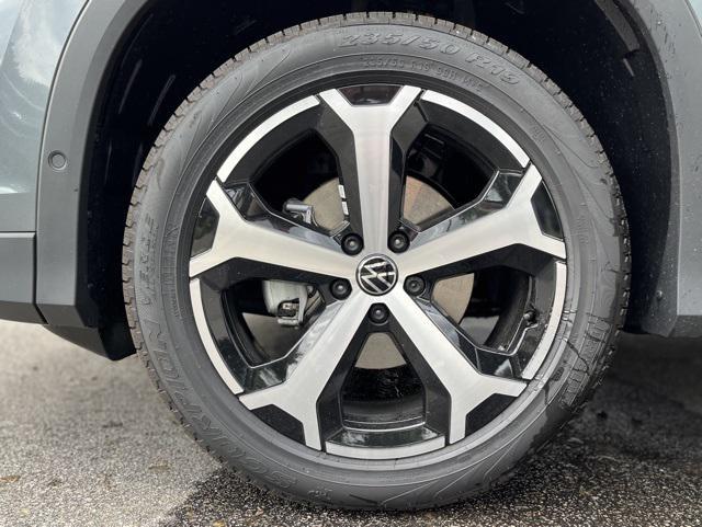 new 2025 Volkswagen Tiguan car, priced at $34,758