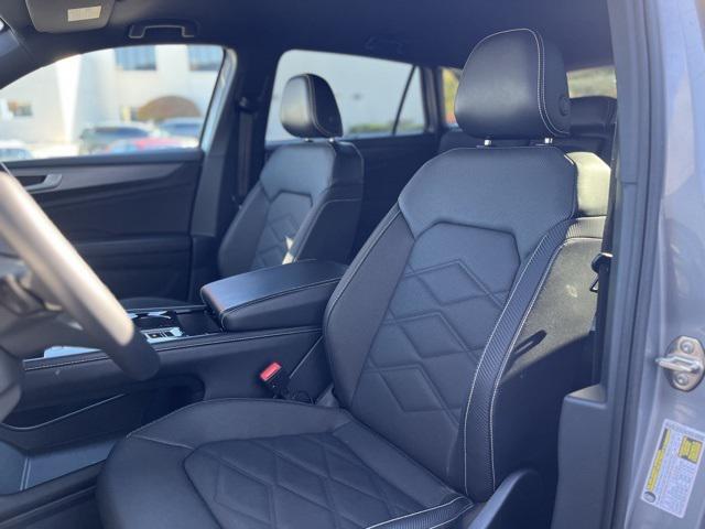 used 2024 Volkswagen Atlas Cross Sport car, priced at $32,100