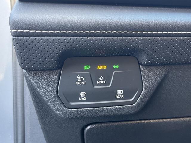 used 2024 Volkswagen Atlas Cross Sport car, priced at $32,100