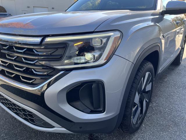 used 2024 Volkswagen Atlas Cross Sport car, priced at $32,100