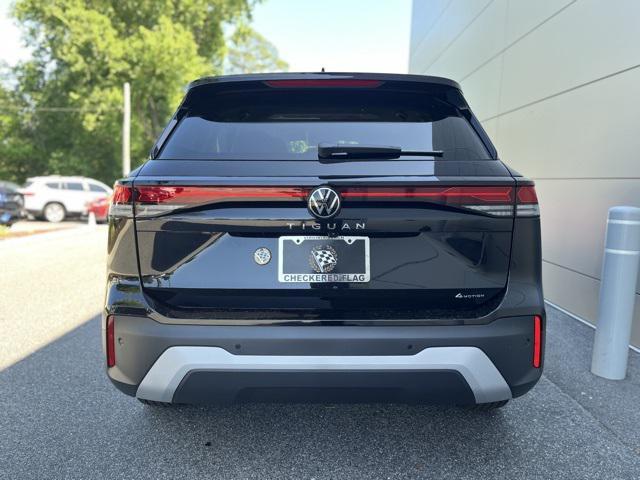 new 2025 Volkswagen Tiguan car, priced at $30,807
