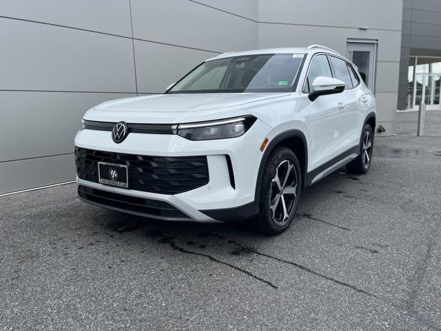 new 2025 Volkswagen Tiguan car, priced at $32,361