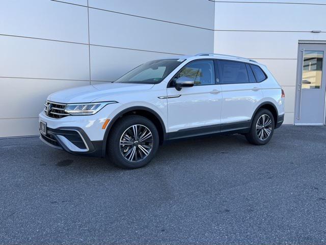 new 2024 Volkswagen Tiguan car, priced at $30,444