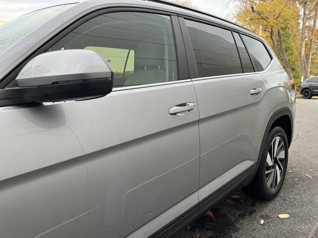 new 2026 Volkswagen Atlas car, priced at $42,161