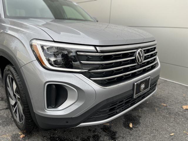 new 2026 Volkswagen Atlas car, priced at $42,161