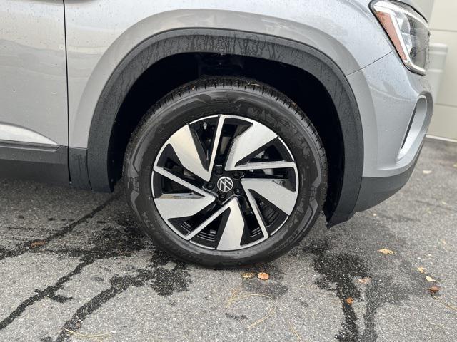 new 2026 Volkswagen Atlas car, priced at $42,161