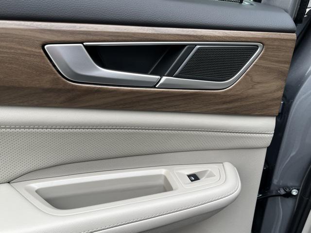 new 2026 Volkswagen Atlas car, priced at $42,161