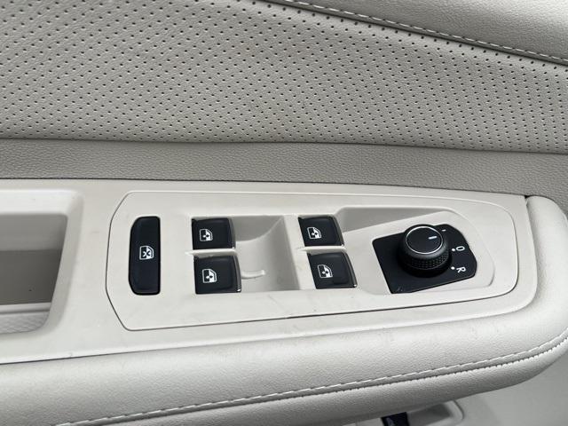 new 2026 Volkswagen Atlas car, priced at $42,161