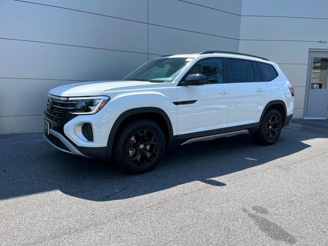 new 2024 Volkswagen Atlas car, priced at $42,405