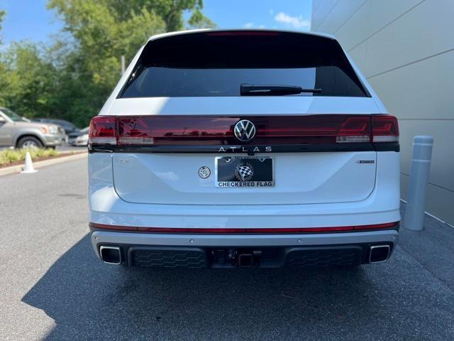 new 2024 Volkswagen Atlas car, priced at $42,405