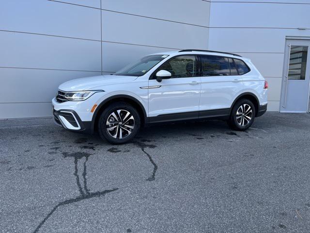 new 2024 Volkswagen Tiguan car, priced at $25,953