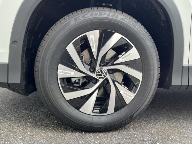 new 2025 Volkswagen Tiguan car, priced at $29,097