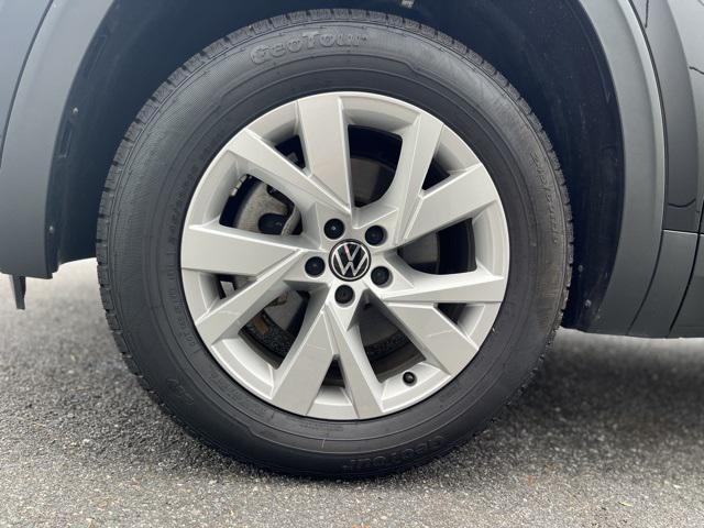 used 2021 Volkswagen Atlas Cross Sport car, priced at $23,192