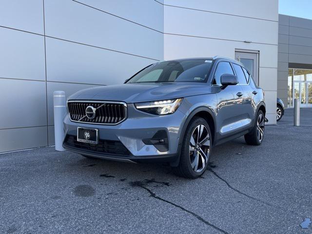 used 2023 Volvo XC40 car, priced at $31,115