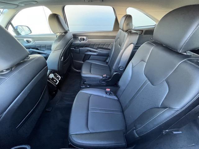 used 2022 Kia Sorento car, priced at $27,987