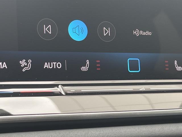 new 2025 Volkswagen Tiguan car, priced at $32,032