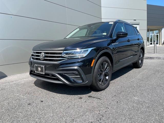 new 2024 Volkswagen Tiguan car, priced at $31,406