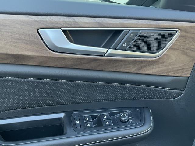 new 2026 Volkswagen Atlas car, priced at $44,602