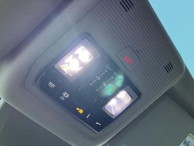 new 2026 Volkswagen Atlas car, priced at $44,602