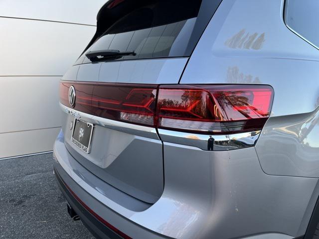 new 2026 Volkswagen Atlas car, priced at $44,602