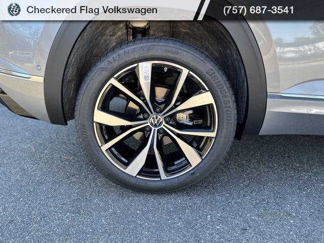 new 2026 Volkswagen Atlas Cross Sport car, priced at $52,143