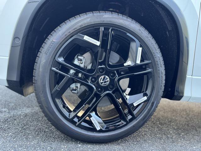 new 2025 Volkswagen Tiguan car, priced at $36,030