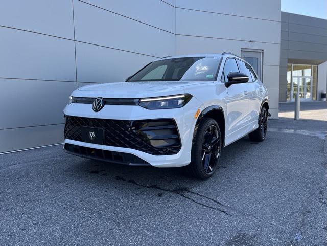 new 2025 Volkswagen Tiguan car, priced at $36,030