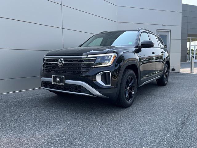 new 2025 Volkswagen Atlas car, priced at $46,676