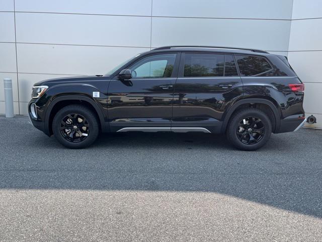 new 2025 Volkswagen Atlas car, priced at $46,676