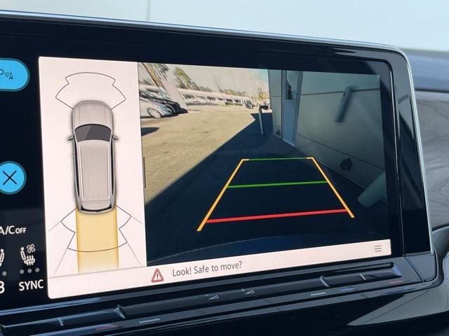 new 2025 Volkswagen Atlas car, priced at $44,983