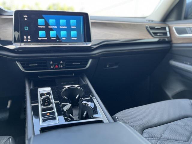 used 2024 Volkswagen Atlas car, priced at $31,551