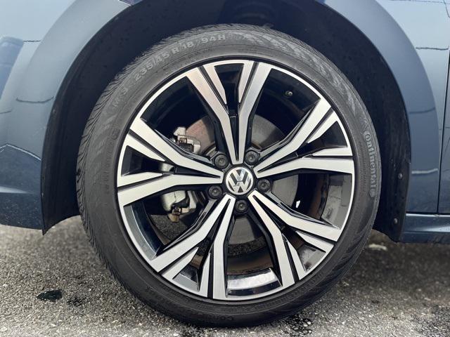 used 2022 Volkswagen Passat car, priced at $18,790