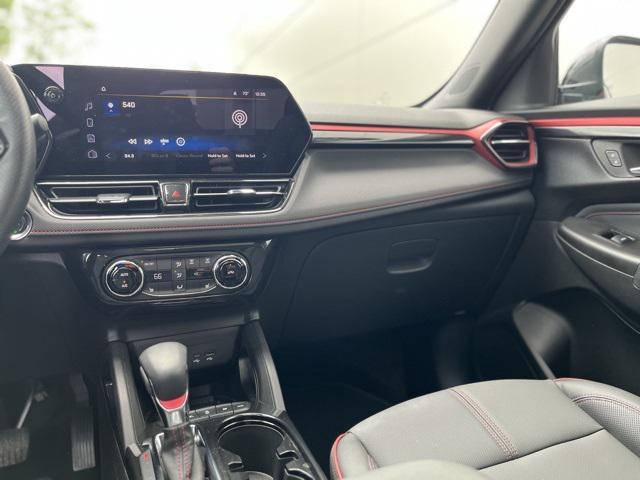 used 2025 Chevrolet TrailBlazer car, priced at $27,695