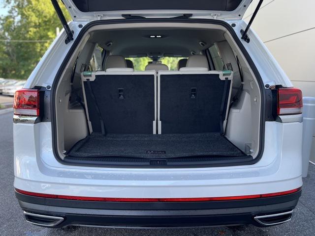 new 2026 Volkswagen Atlas car, priced at $41,670