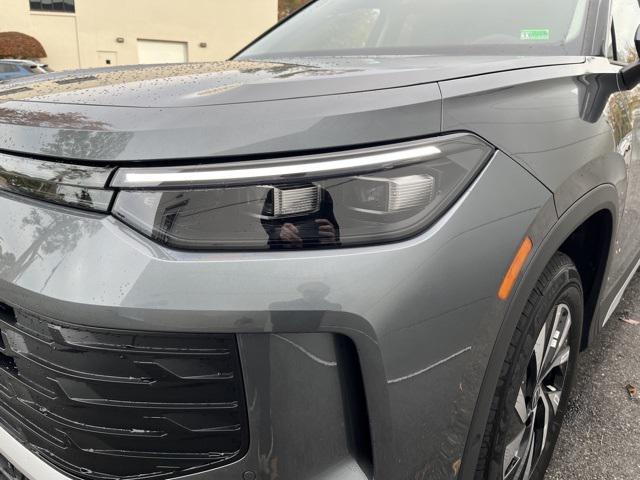 new 2026 Volkswagen Tiguan car, priced at $33,924