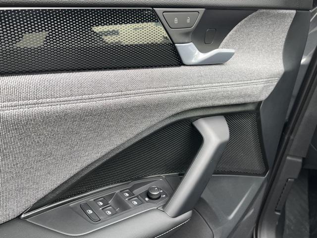 new 2026 Volkswagen Tiguan car, priced at $33,924