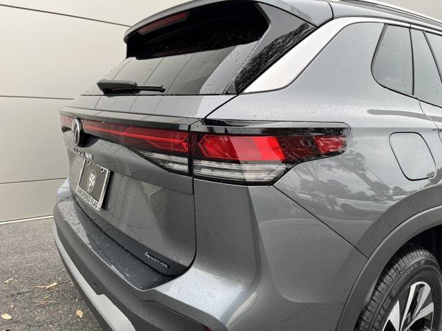 new 2026 Volkswagen Tiguan car, priced at $33,924