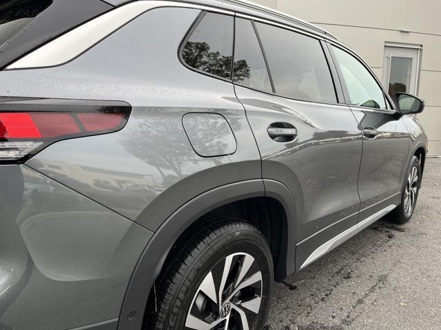 new 2026 Volkswagen Tiguan car, priced at $33,924