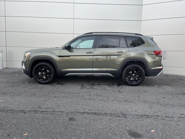 new 2025 Volkswagen Atlas car, priced at $45,964