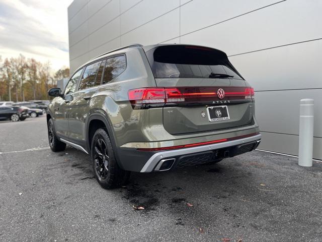 new 2025 Volkswagen Atlas car, priced at $45,964