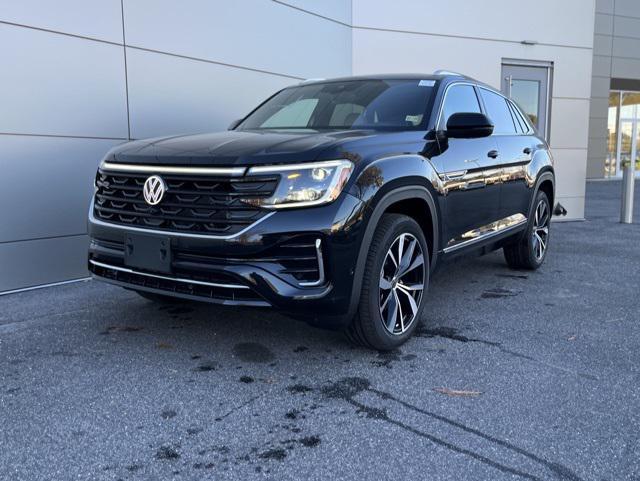 new 2025 Volkswagen Atlas Cross Sport car, priced at $51,051