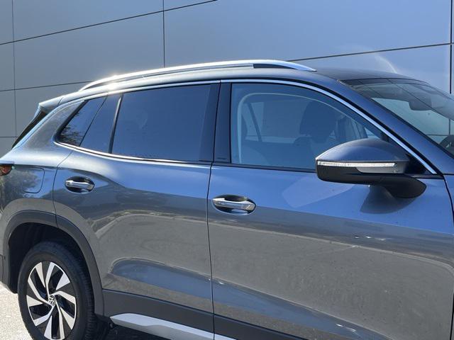 new 2025 Volkswagen Tiguan car, priced at $30,044