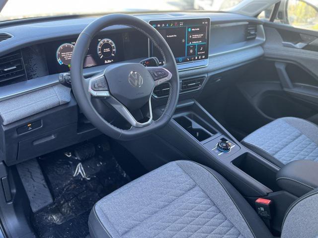 new 2025 Volkswagen Tiguan car, priced at $30,044