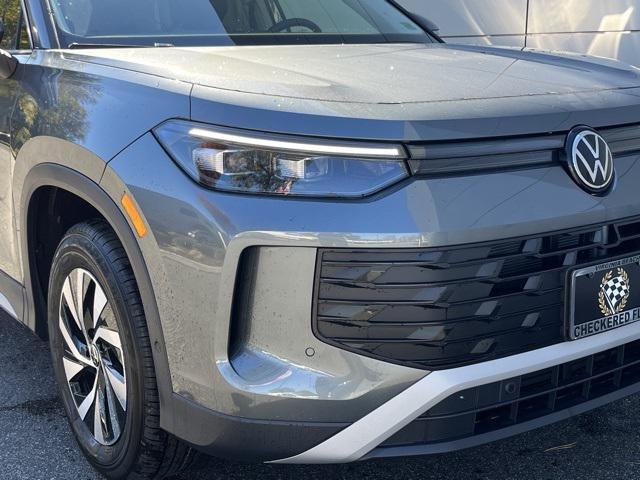 new 2025 Volkswagen Tiguan car, priced at $30,044